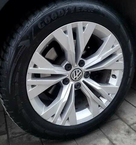 Оранжевый Фольксваген Пассат, объемом двигателя 1.97 л и пробегом 249 тыс. км за 17500 $, фото 32 на Automoto.ua