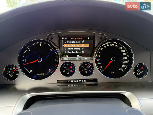 Фольксваген Фаетон 2013 в Львове на Automoto.ua Белый Фольксваген Фаетон, объемом двигателя 2.97 л и пробегом 245 тыс. км за 15950 $, фото 8 на Automoto.ua