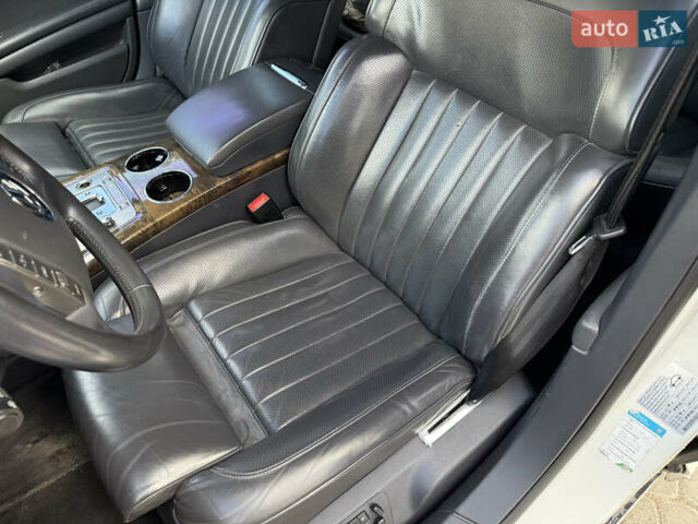 Фольксваген Фаетон 2013 в Львове на Automoto.ua Белый Фольксваген Фаетон, объемом двигателя 2.97 л и пробегом 245 тыс. км за 15950 $, фото 19 на Automoto.ua