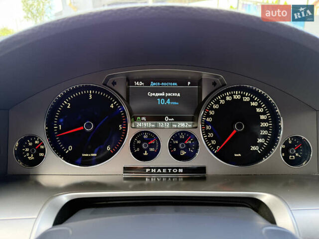 Фольксваген Фаетон 2013 в Львове на Automoto.ua Белый Фольксваген Фаетон, объемом двигателя 2.97 л и пробегом 245 тыс. км за 15950 $, фото 17 на Automoto.ua