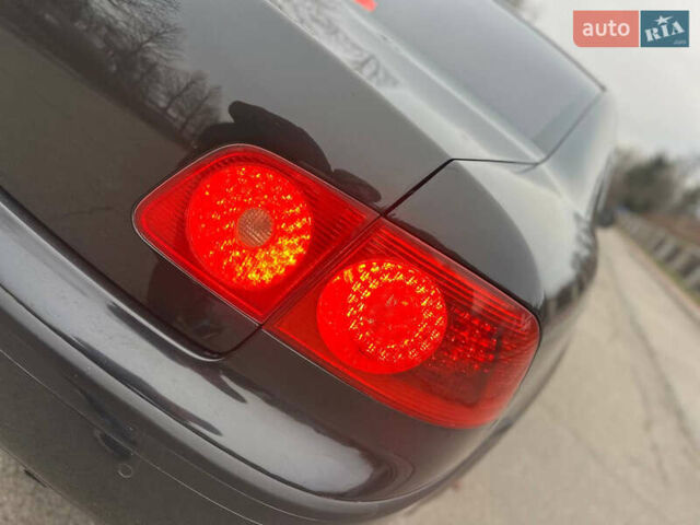 Чорний Фольксваген Фаєтон, об'ємом двигуна 5 л та пробігом 272 тис. км за 6700 $, фото 21 на Automoto.ua