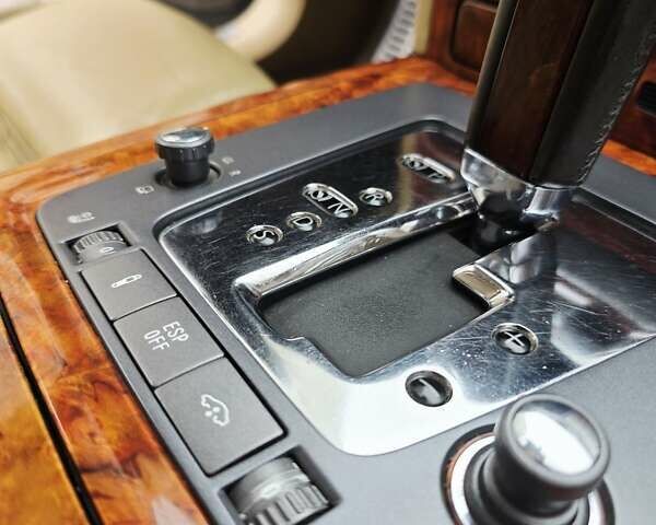 Чорний Фольксваген Фаєтон, об'ємом двигуна 3.2 л та пробігом 220 тис. км за 5200 $, фото 26 на Automoto.ua