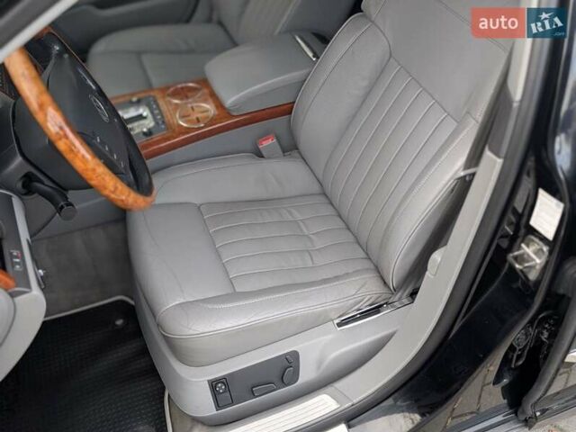 Черный Фольксваген Фаетон, объемом двигателя 3 л и пробегом 295 тыс. км за 6999 $, фото 12 на Automoto.ua