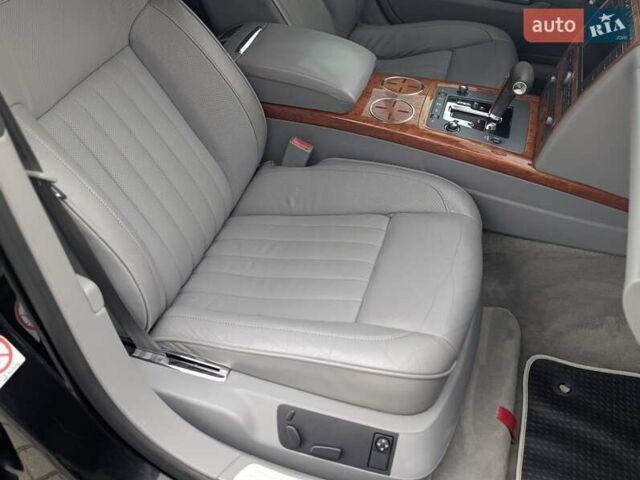 Черный Фольксваген Фаетон, объемом двигателя 3 л и пробегом 295 тыс. км за 6999 $, фото 13 на Automoto.ua