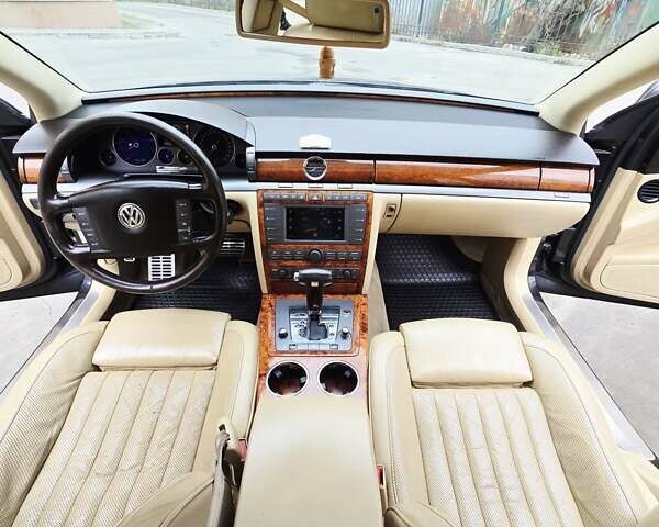 Чорний Фольксваген Фаєтон, об'ємом двигуна 3.2 л та пробігом 220 тис. км за 5200 $, фото 20 на Automoto.ua