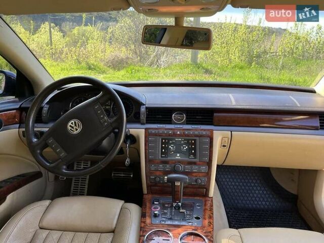 Чорний Фольксваген Фаєтон, об'ємом двигуна 4.2 л та пробігом 202 тис. км за 7250 $, фото 57 на Automoto.ua