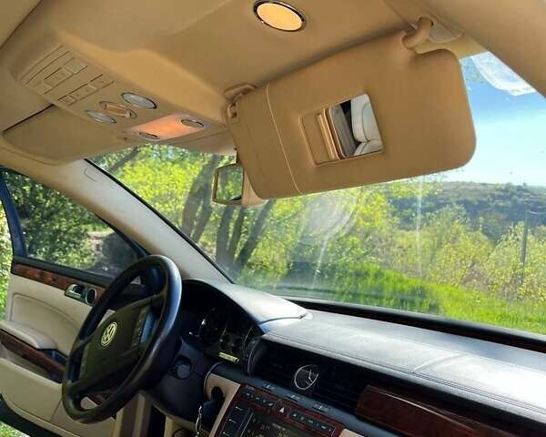 Чорний Фольксваген Фаєтон, об'ємом двигуна 4.2 л та пробігом 202 тис. км за 7250 $, фото 22 на Automoto.ua