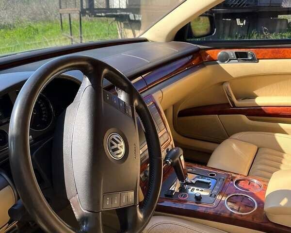 Чорний Фольксваген Фаєтон, об'ємом двигуна 4.2 л та пробігом 202 тис. км за 7250 $, фото 49 на Automoto.ua