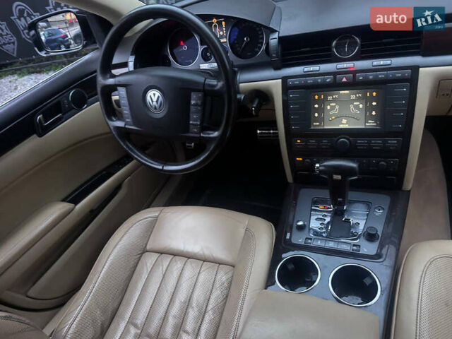 Черный Фольксваген Фаетон, объемом двигателя 3 л и пробегом 247 тыс. км за 6900 $, фото 12 на Automoto.ua