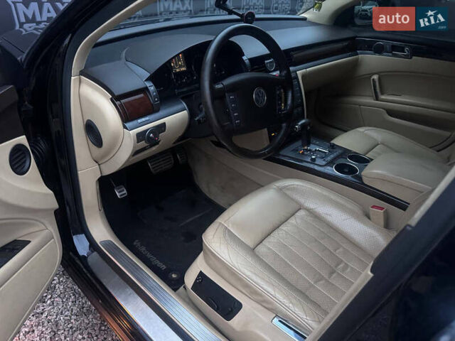 Черный Фольксваген Фаетон, объемом двигателя 3 л и пробегом 247 тыс. км за 6900 $, фото 9 на Automoto.ua