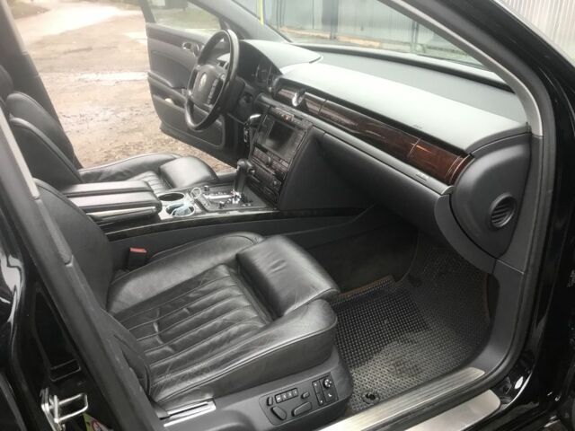 Черный Фольксваген Фаетон, объемом двигателя 3 л и пробегом 311 тыс. км за 6500 $, фото 12 на Automoto.ua