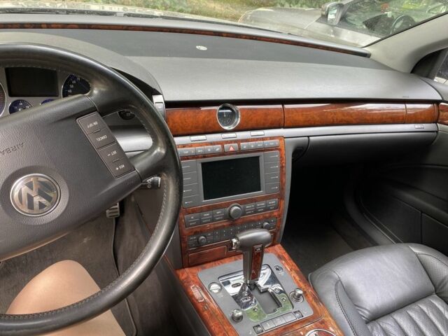 Черный Фольксваген Фаетон, объемом двигателя 3 л и пробегом 230 тыс. км за 5400 $, фото 6 на Automoto.ua