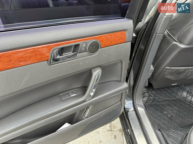 Черный Фольксваген Фаетон, объемом двигателя 2.97 л и пробегом 220 тыс. км за 10800 $, фото 5 на Automoto.ua