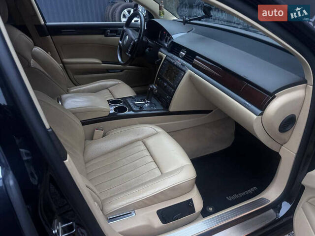 Черный Фольксваген Фаетон, объемом двигателя 3 л и пробегом 247 тыс. км за 6900 $, фото 13 на Automoto.ua