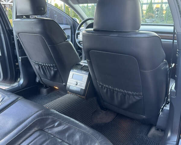 Черный Фольксваген Фаетон, объемом двигателя 2.97 л и пробегом 335 тыс. км за 7650 $, фото 17 на Automoto.ua