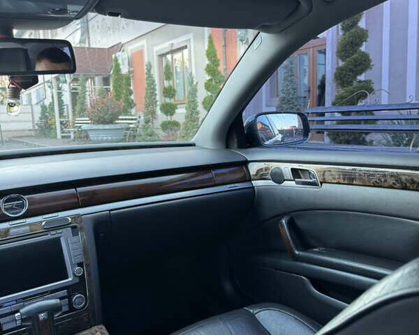 Черный Фольксваген Фаетон, объемом двигателя 2.97 л и пробегом 335 тыс. км за 7650 $, фото 21 на Automoto.ua