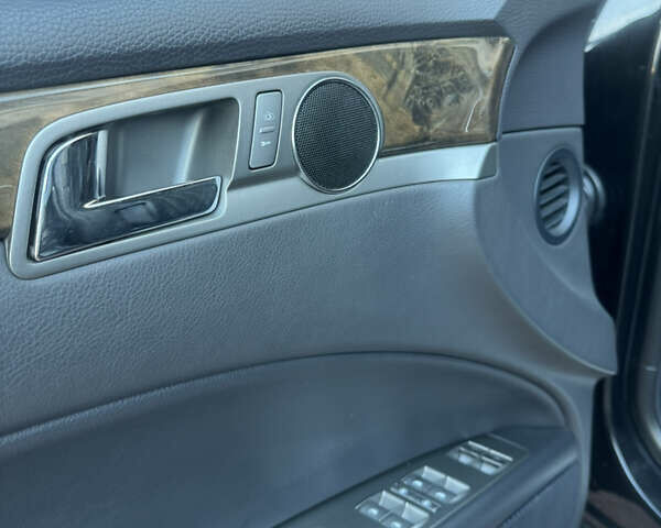 Черный Фольксваген Фаетон, объемом двигателя 2.97 л и пробегом 335 тыс. км за 7650 $, фото 30 на Automoto.ua