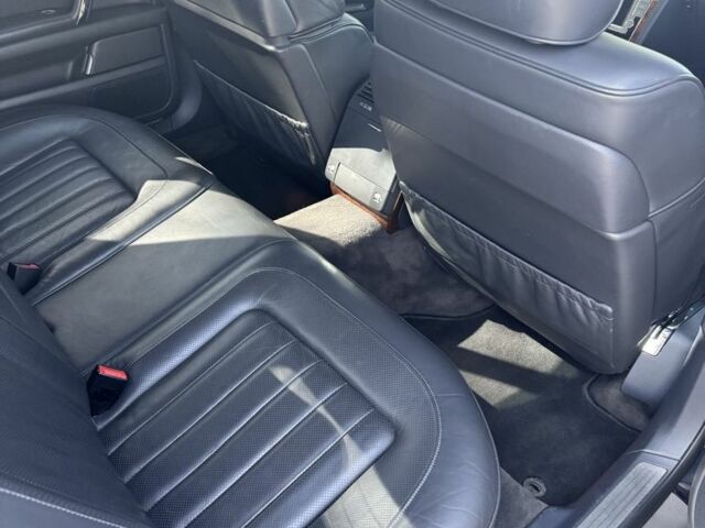 Черный Фольксваген Фаетон, объемом двигателя 3 л и пробегом 300 тыс. км за 13000 $, фото 11 на Automoto.ua