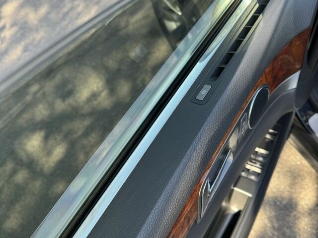 Черный Фольксваген Фаетон, объемом двигателя 3 л и пробегом 300 тыс. км за 13000 $, фото 8 на Automoto.ua