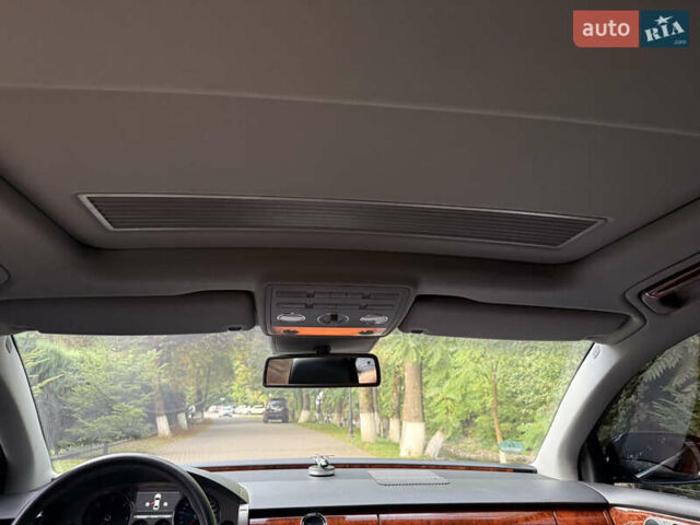 Чорний Фольксваген Фаєтон, об'ємом двигуна 2.97 л та пробігом 262 тис. км за 15950 $, фото 16 на Automoto.ua