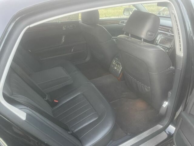 Черный Фольксваген Фаетон, объемом двигателя 3 л и пробегом 235 тыс. км за 5500 $, фото 20 на Automoto.ua