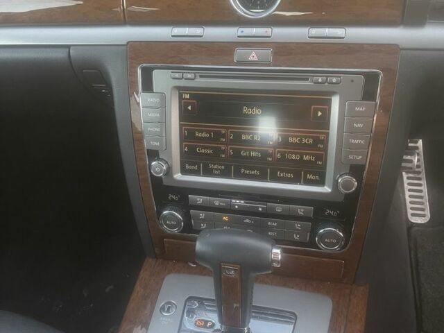 Черный Фольксваген Фаетон, объемом двигателя 3 л и пробегом 235 тыс. км за 5500 $, фото 4 на Automoto.ua