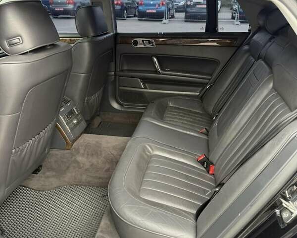 Чорний Фольксваген Фаєтон, об'ємом двигуна 2.97 л та пробігом 226 тис. км за 13000 $, фото 9 на Automoto.ua