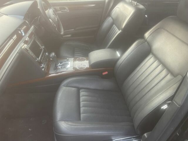 Черный Фольксваген Фаетон, объемом двигателя 3 л и пробегом 235 тыс. км за 5500 $, фото 5 на Automoto.ua