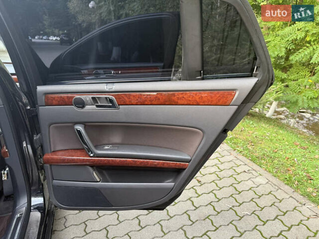 Чорний Фольксваген Фаєтон, об'ємом двигуна 2.97 л та пробігом 262 тис. км за 15950 $, фото 13 на Automoto.ua