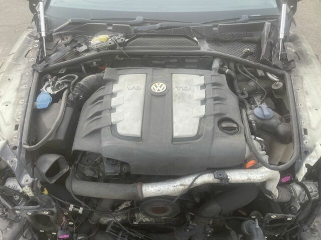 Черный Фольксваген Фаетон, объемом двигателя 3 л и пробегом 235 тыс. км за 5500 $, фото 12 на Automoto.ua