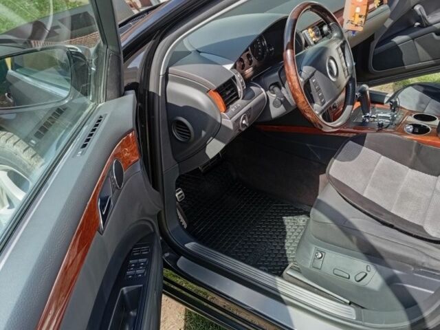 Черный Фольксваген Фаетон, объемом двигателя 3 л и пробегом 245 тыс. км за 7250 $, фото 12 на Automoto.ua