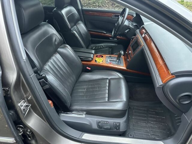 Коричневый Фольксваген Фаетон, объемом двигателя 4.2 л и пробегом 234 тыс. км за 5200 $, фото 11 на Automoto.ua