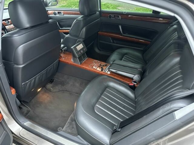 Коричневый Фольксваген Фаетон, объемом двигателя 4.2 л и пробегом 234 тыс. км за 5200 $, фото 14 на Automoto.ua