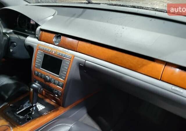 Коричневый Фольксваген Фаетон, объемом двигателя 4.2 л и пробегом 234 тыс. км за 8500 $, фото 15 на Automoto.ua