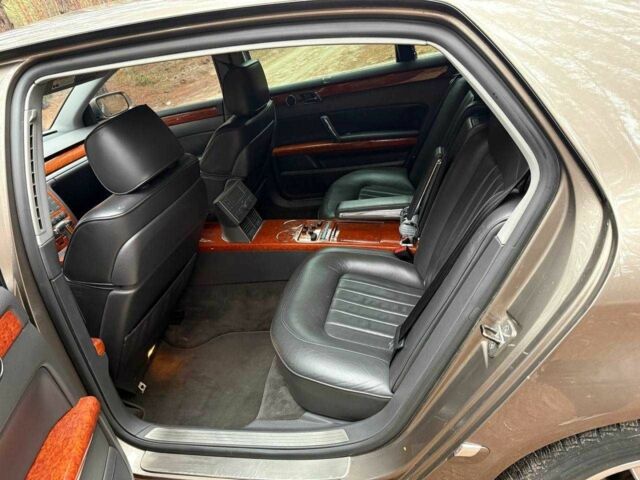 Коричневый Фольксваген Фаетон, объемом двигателя 0 л и пробегом 240 тыс. км за 7500 $, фото 8 на Automoto.ua