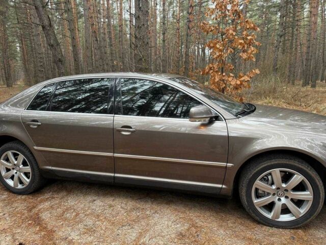 Коричневый Фольксваген Фаетон, объемом двигателя 0 л и пробегом 240 тыс. км за 7500 $, фото 1 на Automoto.ua