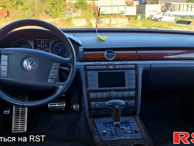 Фольксваген Фаетон, объемом двигателя 5 л и пробегом 230 тыс. км за 6000 $, фото 2 на Automoto.ua