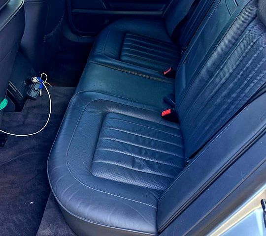 Фольксваген Фаетон, объемом двигателя 5 л и пробегом 230 тыс. км за 6000 $, фото 7 на Automoto.ua