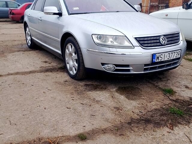 Фольксваген Фаетон, объемом двигателя 5 л и пробегом 230 тыс. км за 6000 $, фото 1 на Automoto.ua