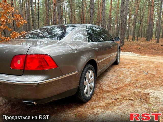 Фольксваген Фаетон, объемом двигателя 4.2 л и пробегом 240 тыс. км за 8500 $, фото 6 на Automoto.ua