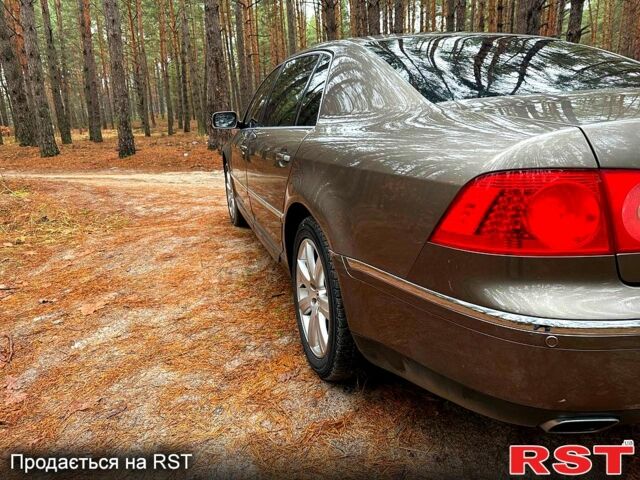 Фольксваген Фаетон, объемом двигателя 4.2 л и пробегом 240 тыс. км за 8500 $, фото 5 на Automoto.ua