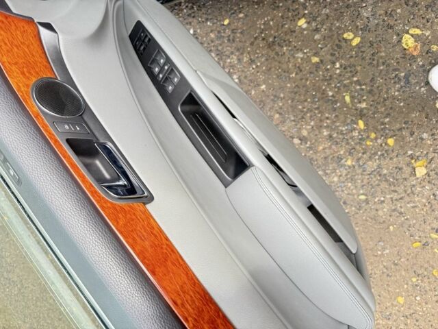 Серый Фольксваген Фаетон, объемом двигателя 3 л и пробегом 400 тыс. км за 3500 $, фото 4 на Automoto.ua