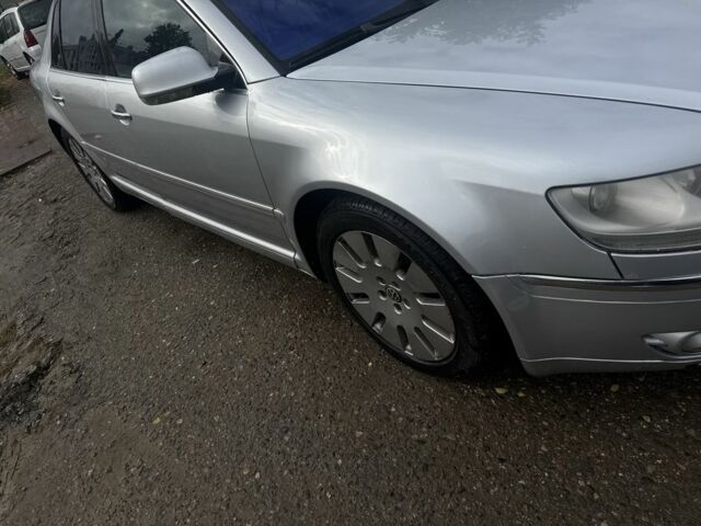 Серый Фольксваген Фаетон, объемом двигателя 3 л и пробегом 400 тыс. км за 3500 $, фото 6 на Automoto.ua