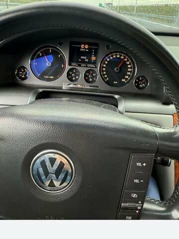 Серый Фольксваген Фаетон, объемом двигателя 3 л и пробегом 440 тыс. км за 5000 $, фото 2 на Automoto.ua