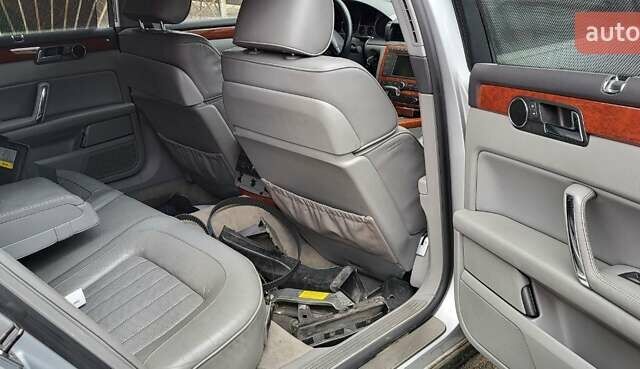 Серый Фольксваген Фаетон, объемом двигателя 4.2 л и пробегом 287 тыс. км за 5999 $, фото 7 на Automoto.ua