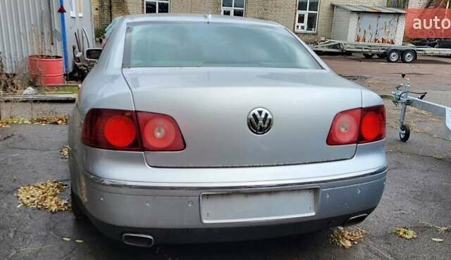 Серый Фольксваген Фаетон, объемом двигателя 4.2 л и пробегом 287 тыс. км за 5999 $, фото 4 на Automoto.ua