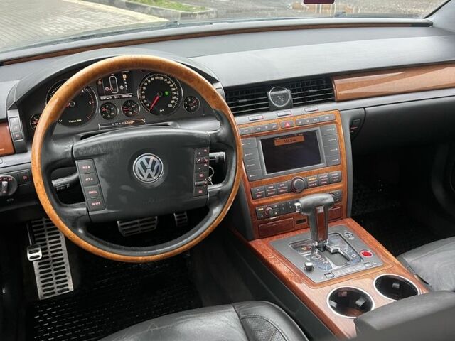 Синий Фольксваген Фаетон, объемом двигателя 3 л и пробегом 280 тыс. км за 3950 $, фото 10 на Automoto.ua