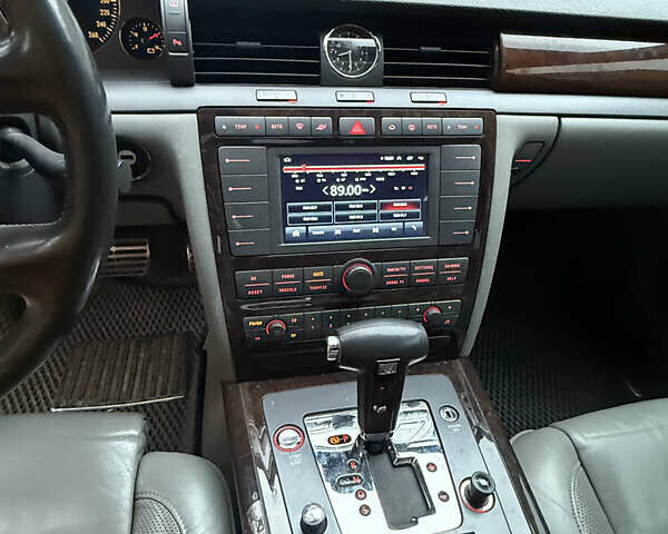 Синий Фольксваген Фаетон, объемом двигателя 2.97 л и пробегом 400 тыс. км за 5500 $, фото 8 на Automoto.ua