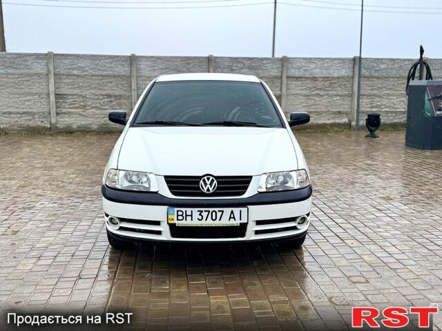 Білий Фольксваген Поінтер, об'ємом двигуна 1 л та пробігом 200 тис. км за 3500 $, фото 1 на Automoto.ua