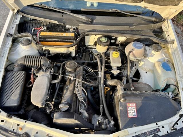 Білий Фольксваген Поінтер, об'ємом двигуна 1.8 л та пробігом 236 тис. км за 2499 $, фото 7 на Automoto.ua